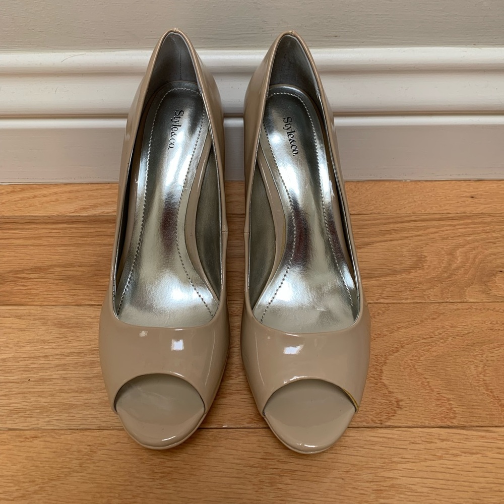 Size 7.5 - 4” heels